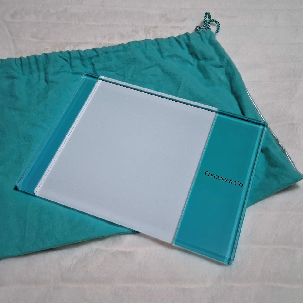 Tiffany & Co X Luxottica Acrylic Display Tray (glorifier) with Dustie.